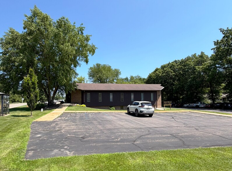 More Photos Of 3 Heritage Oak Ln, Battle Creek Medical For Sale
