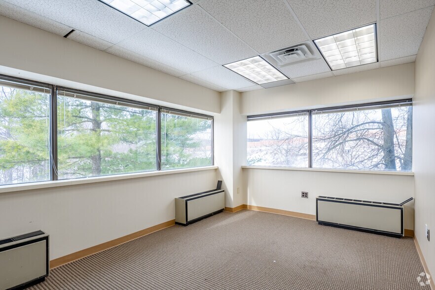 More Photos Of 300 Executive Dr, West Orange Office For Lease
