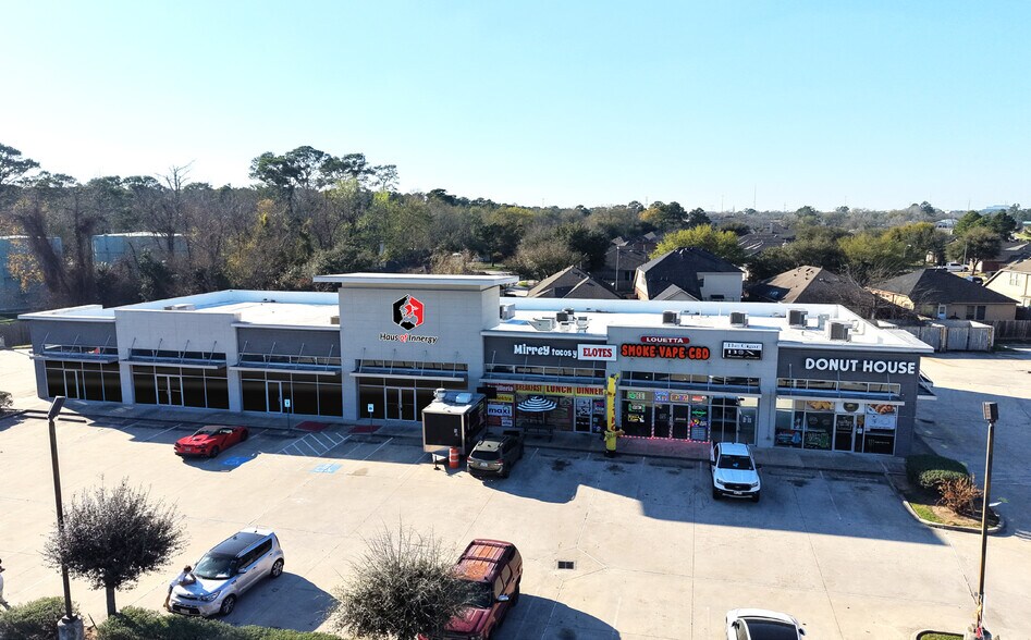 More Photos Of 727 E Louetta Rd, Spring Storefront For Lease