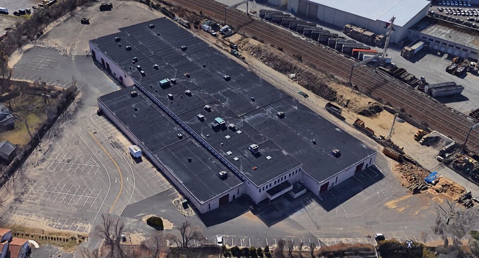 More Photos Of 316 Courtland Ave, Stamford Warehouse For Sale