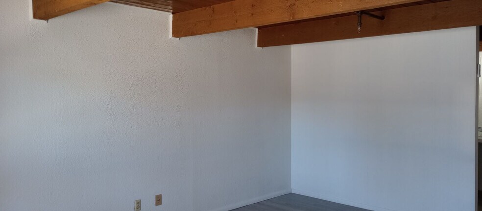 More Photos Of 340 6th St, Wells Apartments For Sale