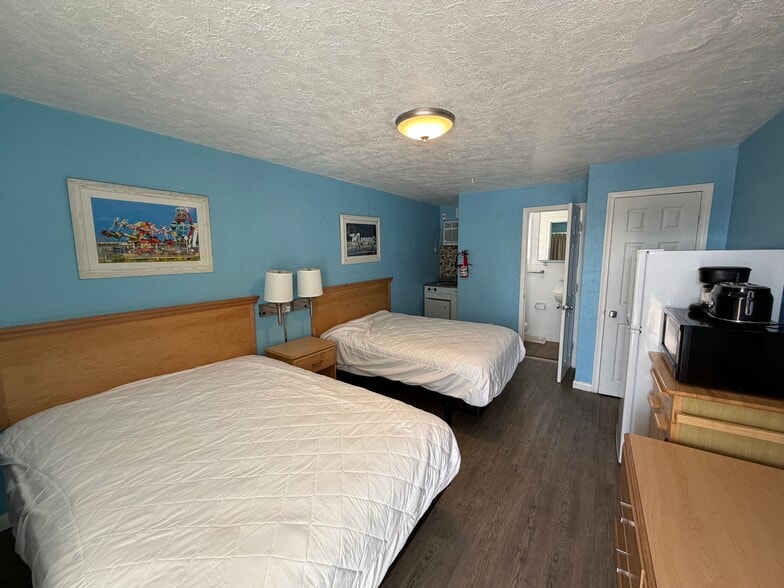 More Photos Of 4800 Atlantic Ave, Wildwood Hotel For Sale