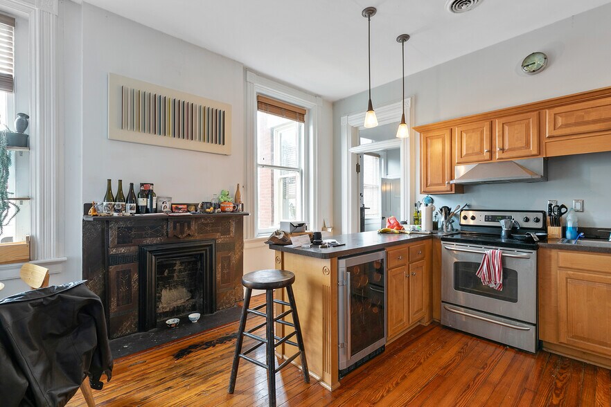 More Photos Of 2200 E Grace St, Richmond Apartments For Sale