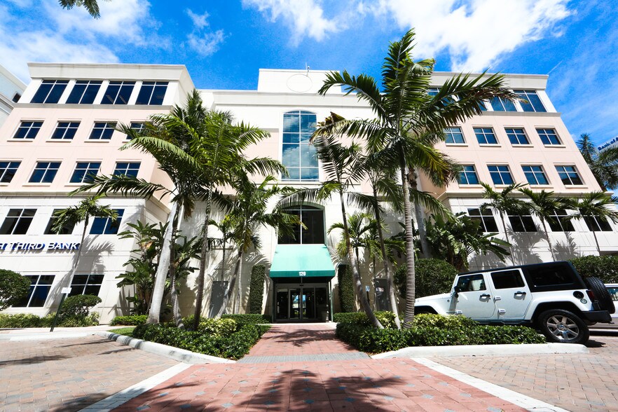 More Photos Of 120 E Palmetto Park Rd, Boca Raton Office For Lease