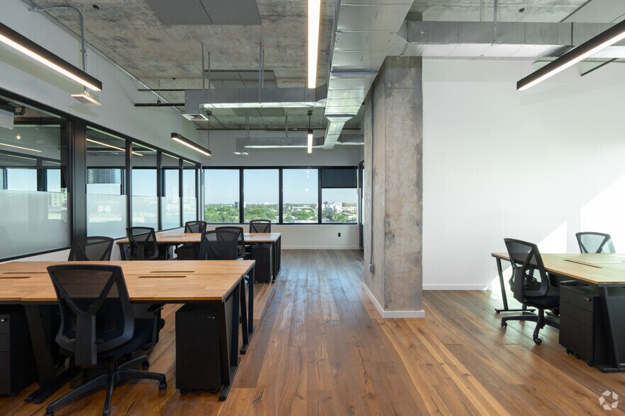 More Photos Of 2916 N Miami Ave, Miami Office For Lease