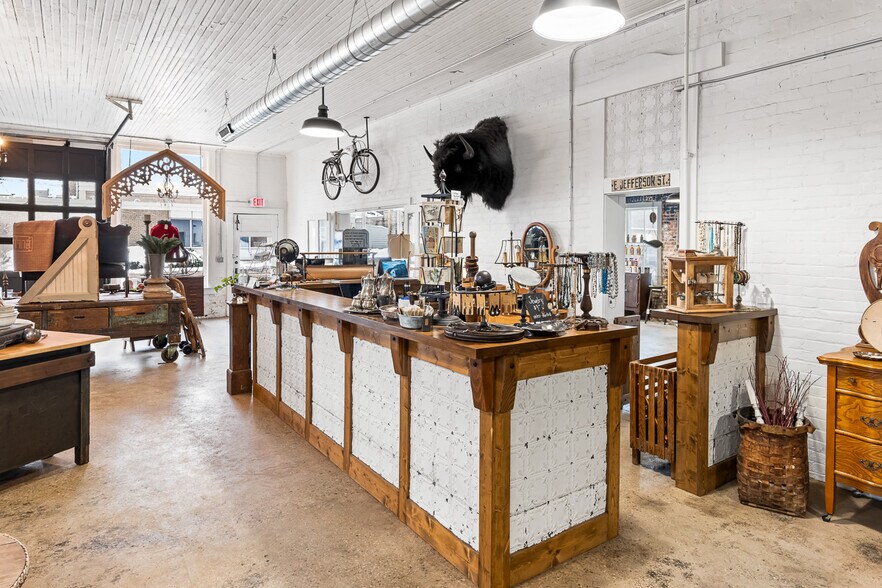 More Photos Of 219 Jefferson St, Waupaca Storefront Retail Office For Sale