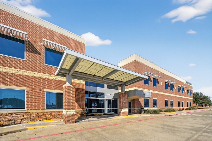 More Photos Of 341 Wheatfield Dr, Sunnyvale Medical For Lease