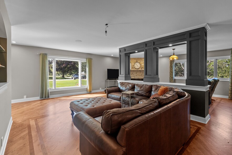 More Photos Of 8508 Il Route 120, Woodstock Specialty For Sale