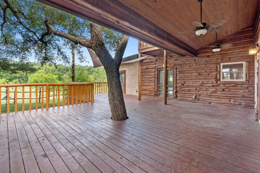 More Photos Of 4032 Ranch Road 3232, Johnson City Hotel For Sale