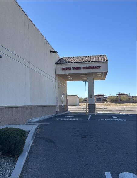 More Photos Of 15480 Main St, Hesperia Drugstore For Sale