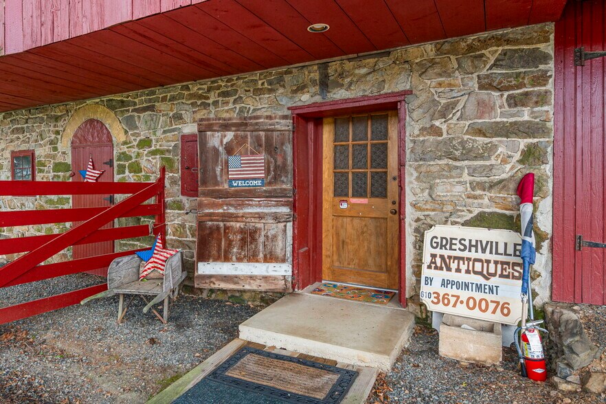 More Photos Of 1041 Reading Ave, Boyertown General Retail For Sale