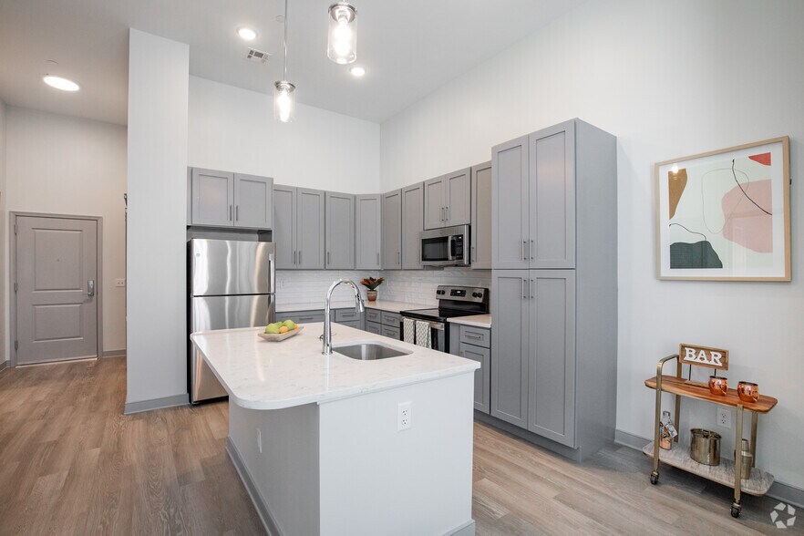 More Photos Of Union Ave @ Hawkins Ave, Ronkonkoma Unknown For Lease