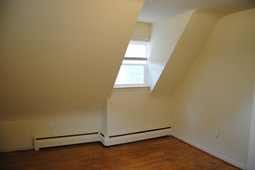 More Photos Of 711 Oak Hill Ave, Hagerstown Apartments For Sale