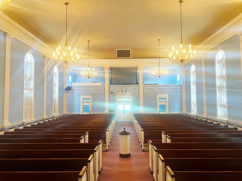 More Photos Of 801 SE Washington Blvd, Bartlesville Specialty For Sale