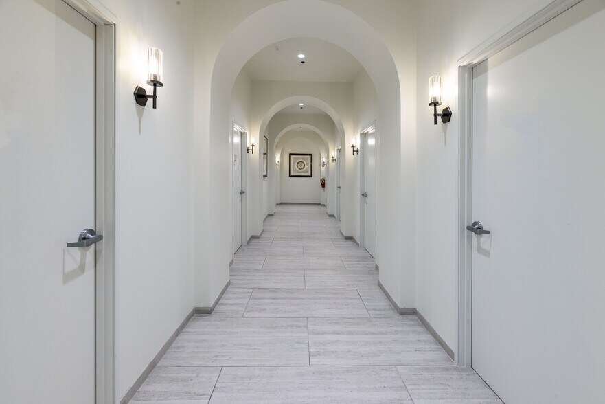 More Photos Of 5770 S Durango Dr, Las Vegas Medical For Sale