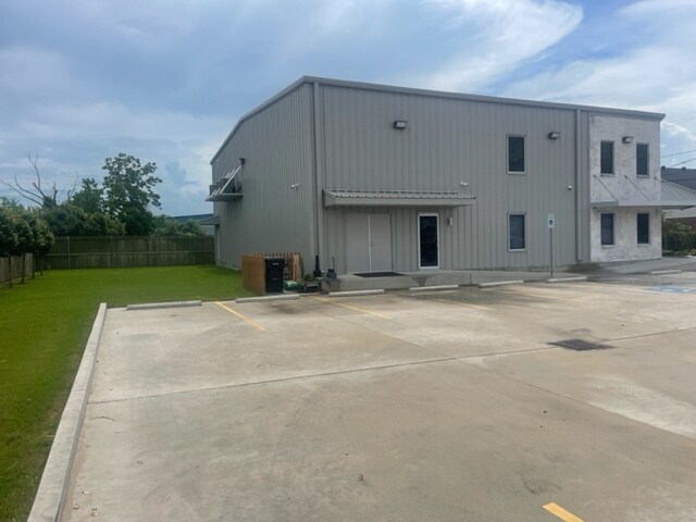 More Photos Of 2728 Decatur St, Kenner Office For Lease