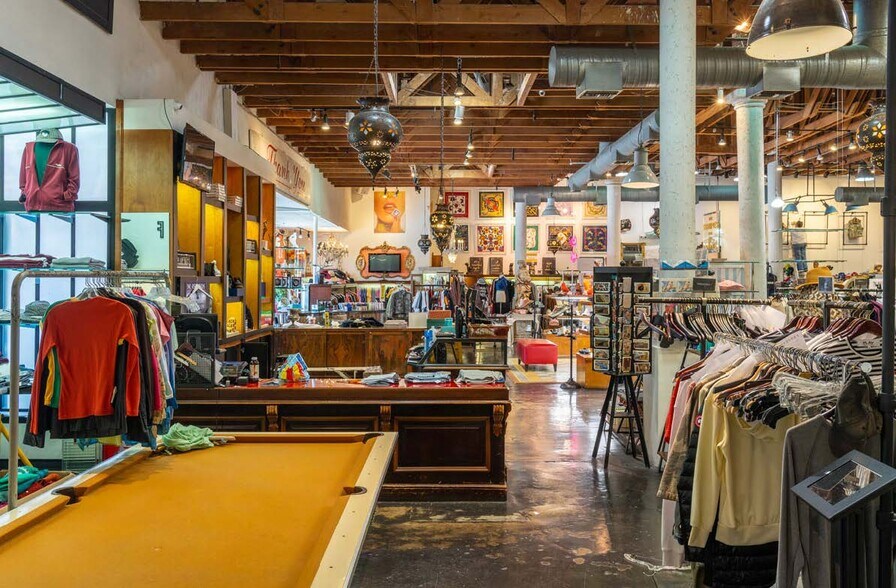 More Photos Of 150 S La Brea Ave, Los Angeles Storefront For Lease