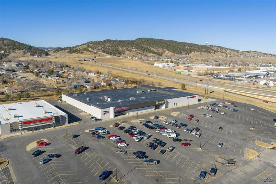 More Photos Of 1845 Haines Ave, Rapid City Freestanding For Sale