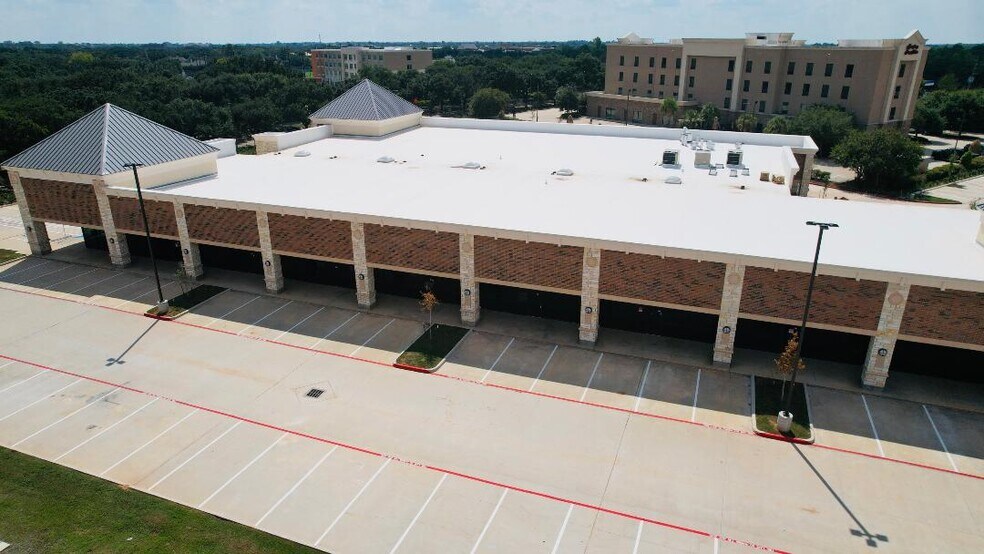 More Photos Of 4899 Highway 6, Missouri City Storefront Retail Office For Sale