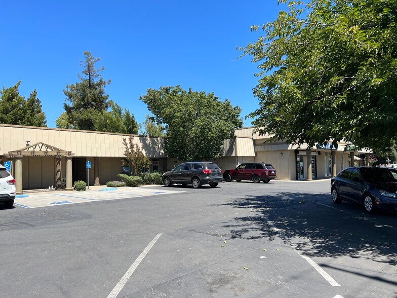 More Photos Of 866 Plumas St, Yuba City Medical For Sale