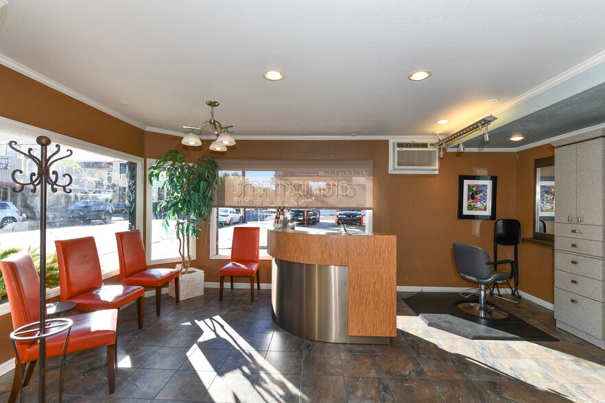 More Photos Of 1519 Main St, Napa Storefront Retail Residential For Sale