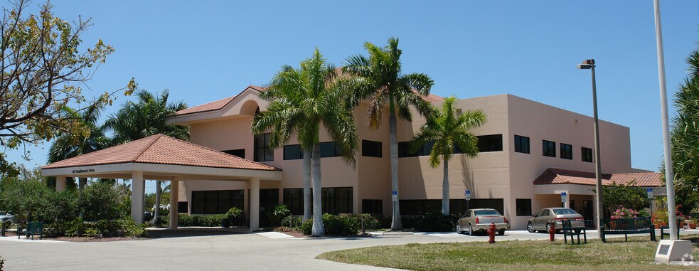 Primary Photo Of 40 Heathwood Dr, Marco Island Hospital For Lease