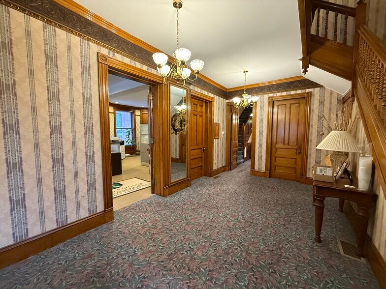 More Photos Of 25 Harvard St, Worcester Office For Lease