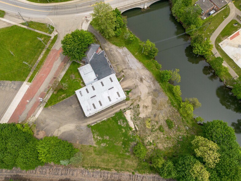 More Photos Of 154 Fairmount Ave, Jamestown Manufacturing For Sale