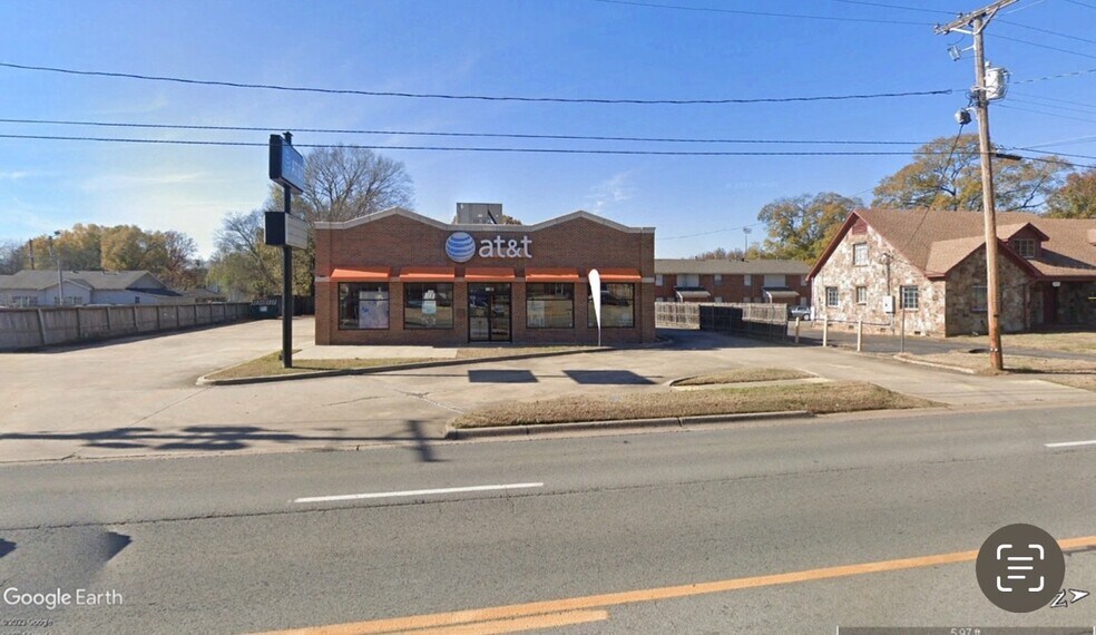 More Photos Of 1107 N Arkansas Ave, Russellville Freestanding For Sale