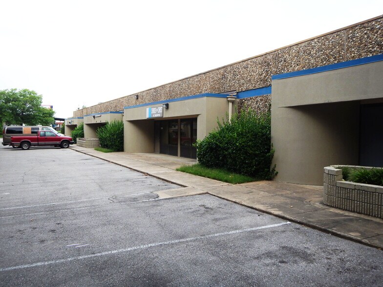 More Photos Of 4275 Winchester Rd, Memphis Light Distribution For Lease