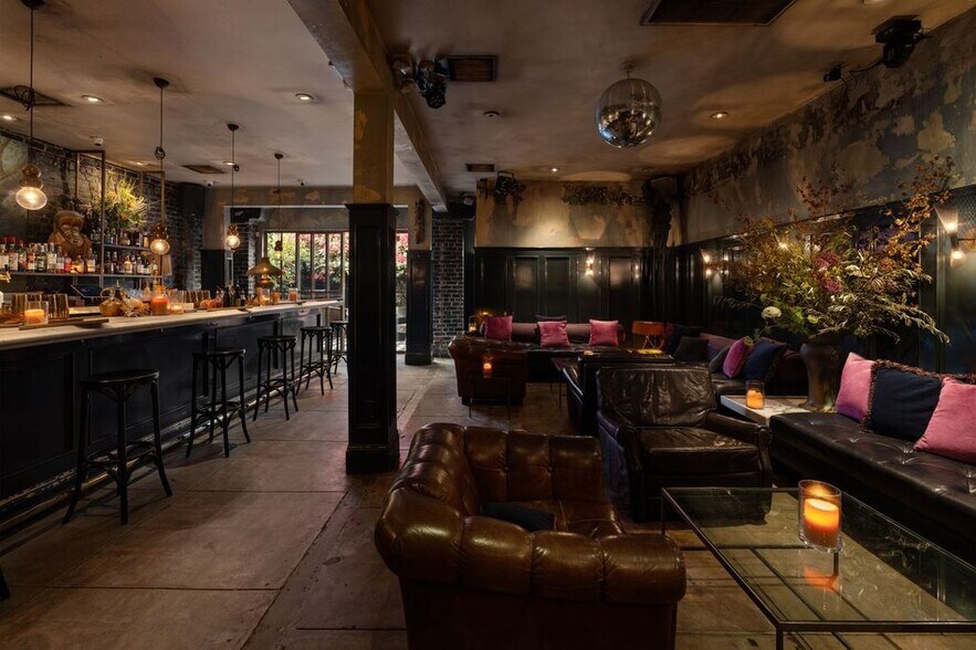 More Photos Of 3920-3930 W Sunset Blvd, Los Angeles Storefront Retail Office For Sale