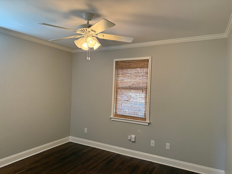 More Photos Of 3814 Summer Ave, Memphis Freestanding For Lease