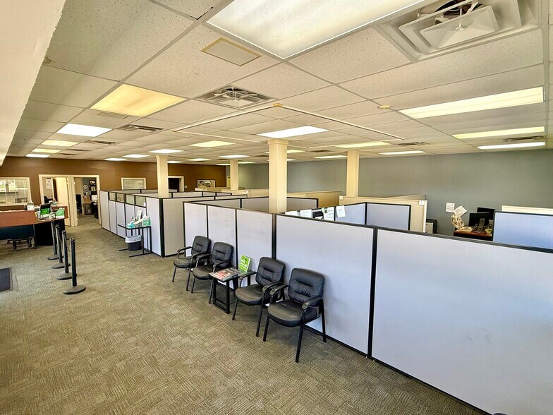 More Photos Of 2120 N 14th St, Ponca City Freestanding For Lease