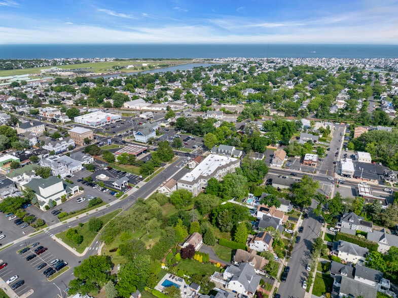 More Photos Of 33 Union Ave, Manasquan Apartments For Sale