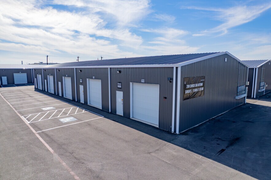 More Photos Of 2203 Cascade Pky, San Antonio Unknown For Lease