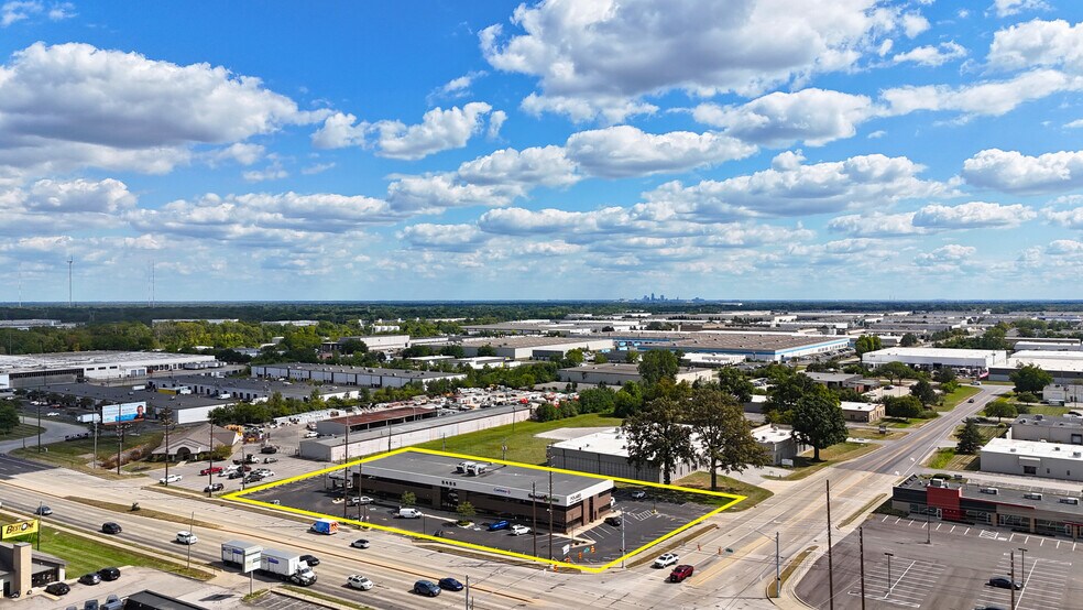More Photos Of 5455 W 86th St, Indianapolis Office For Lease
