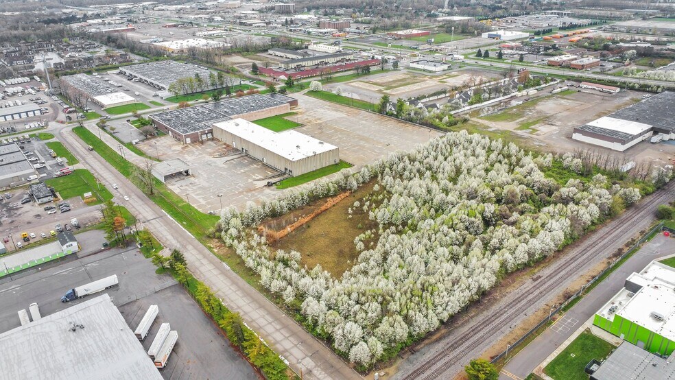 More Photos Of 0 Cloverleaf Street, Columbus Land For Sale