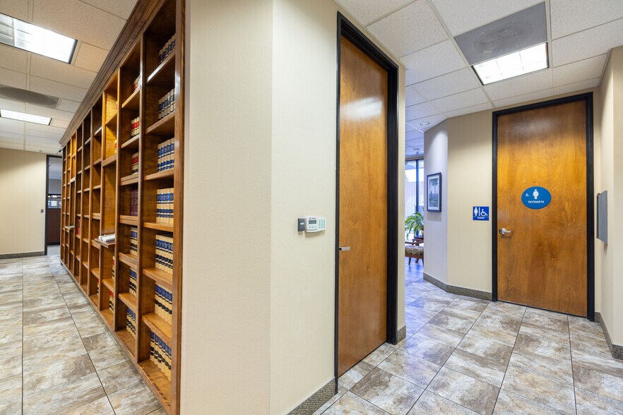 More Photos Of 8203 Sierra College Blvd, Roseville Office For Sale