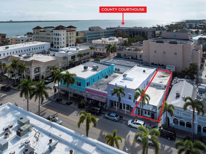 More Photos Of 211 Orange Ave, Fort Pierce Storefront Retail Office For Sale