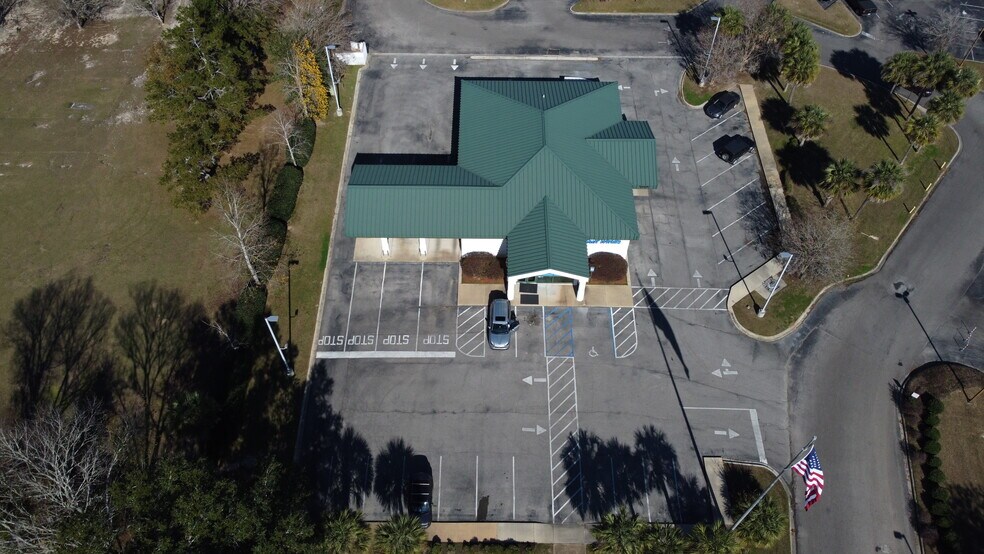 More Photos Of 2906 Kerry Forest Pky, Tallahassee Bank For Sale