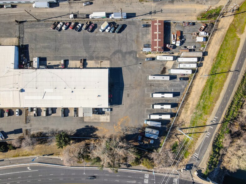 More Photos Of 1441 Richards Blvd, Sacramento Service For Lease