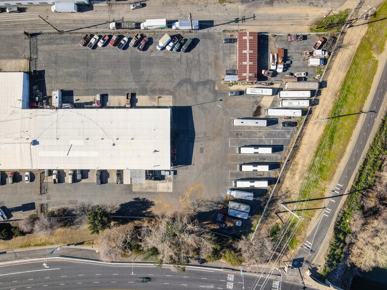 More Photos Of 1441 Richards Blvd, Sacramento Service For Lease