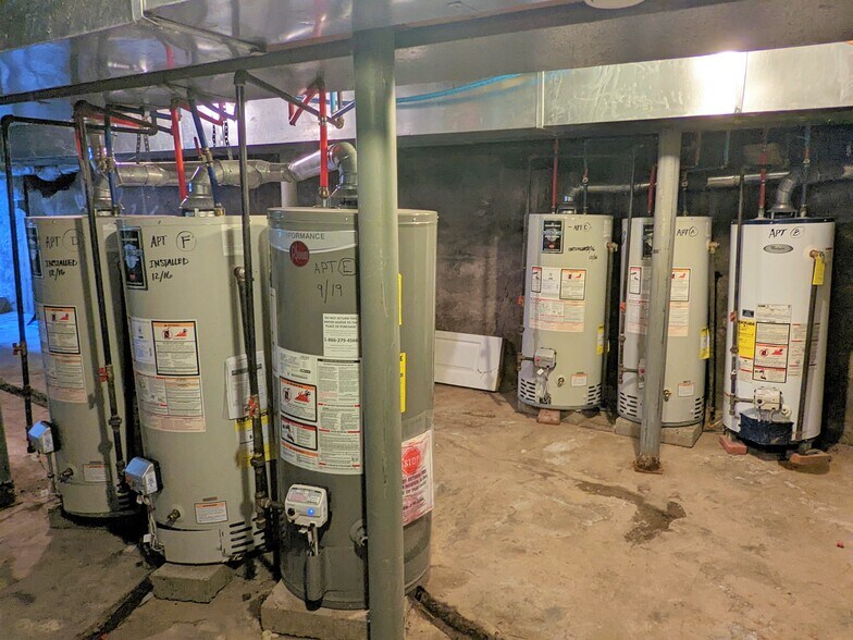 More Photos Of 10 Burnside Ave, Congers Apartments For Sale