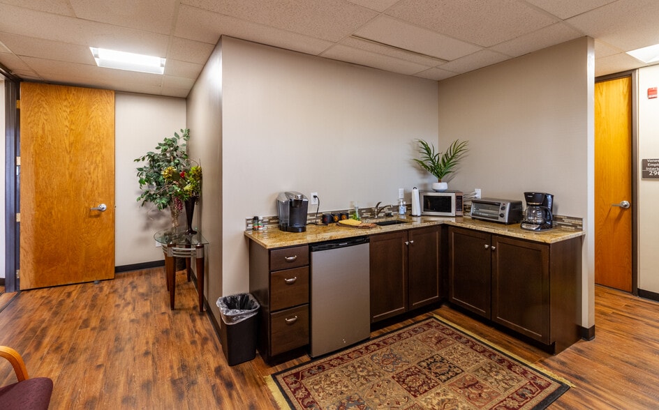 More Photos Of 9101 Harlan St, Westminster Medical For Lease