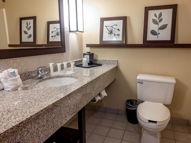 More Photos Of 664 Chase Blvd, Sidney Hotel For Sale