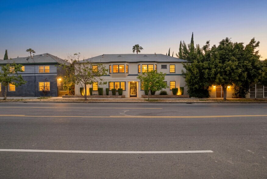 Primary Photo Of 1215 S Fairfax Ave, Los Angeles Apartments For Sale
