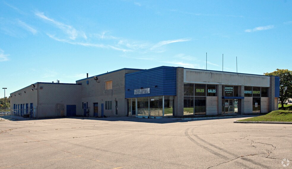More Photos Of 4121 Kingston Rd, Toronto Auto Dealership For Sale