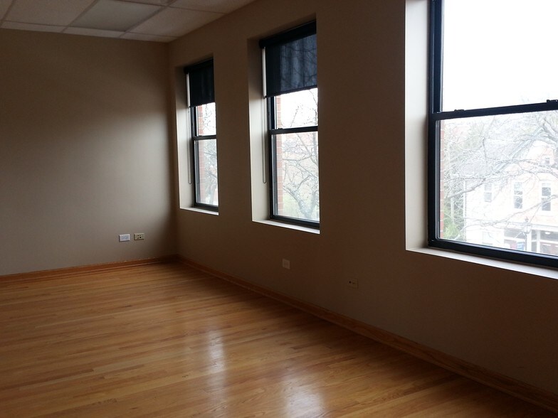 More Photos Of 366-368 Park Ave, Glencoe Loft Creative Space For Lease