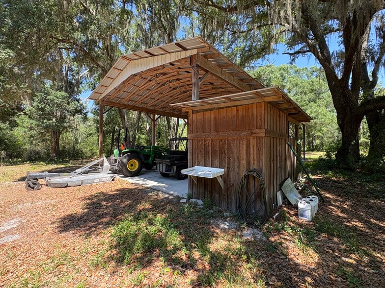 More Photos Of 0 Greenbriar Rd, Lakeland Land For Sale