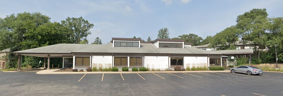 More Photos Of 2210 Dean St, St Charles Medical For Sale